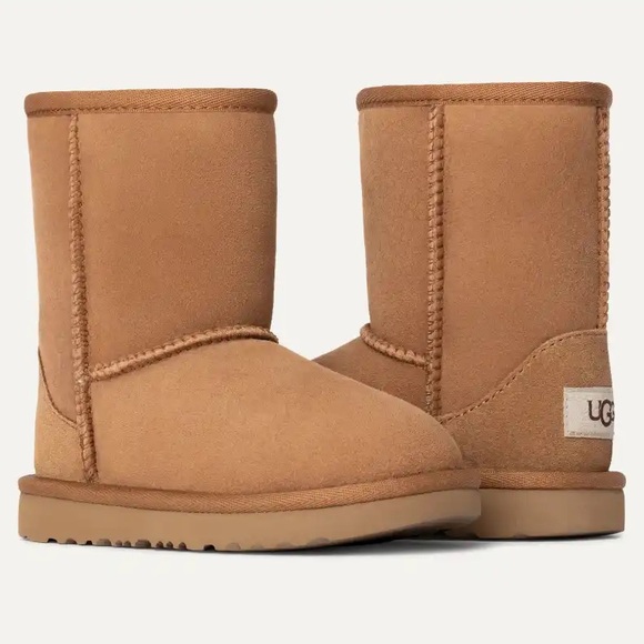 UGG Kids Classic II Boot color Tan size 10 - Picture 1 of 11